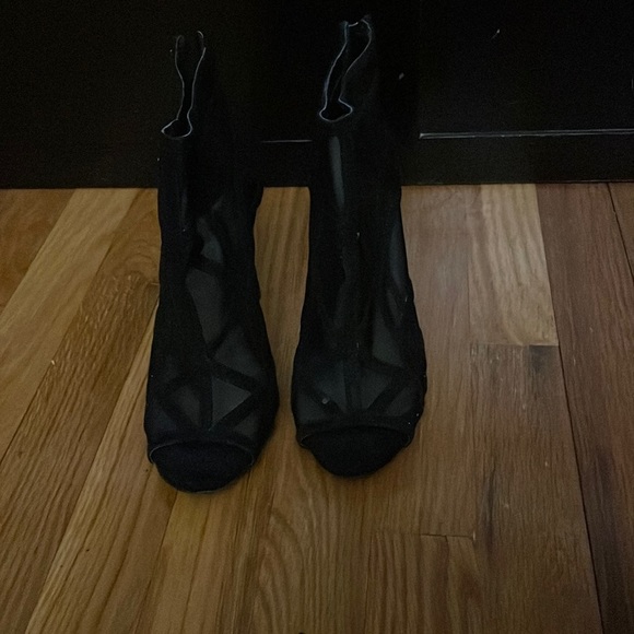 Black lace booties - Picture 1 of 1